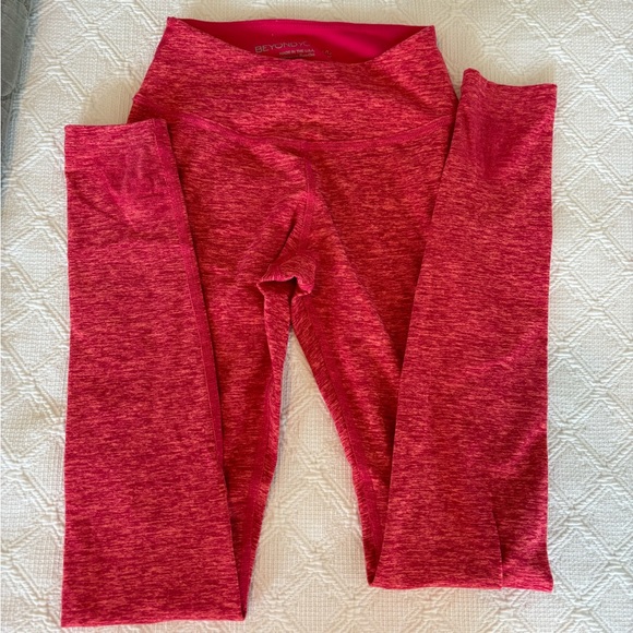 Pink/peach Beyond Yoga space dye legging - Picture 2 of 3